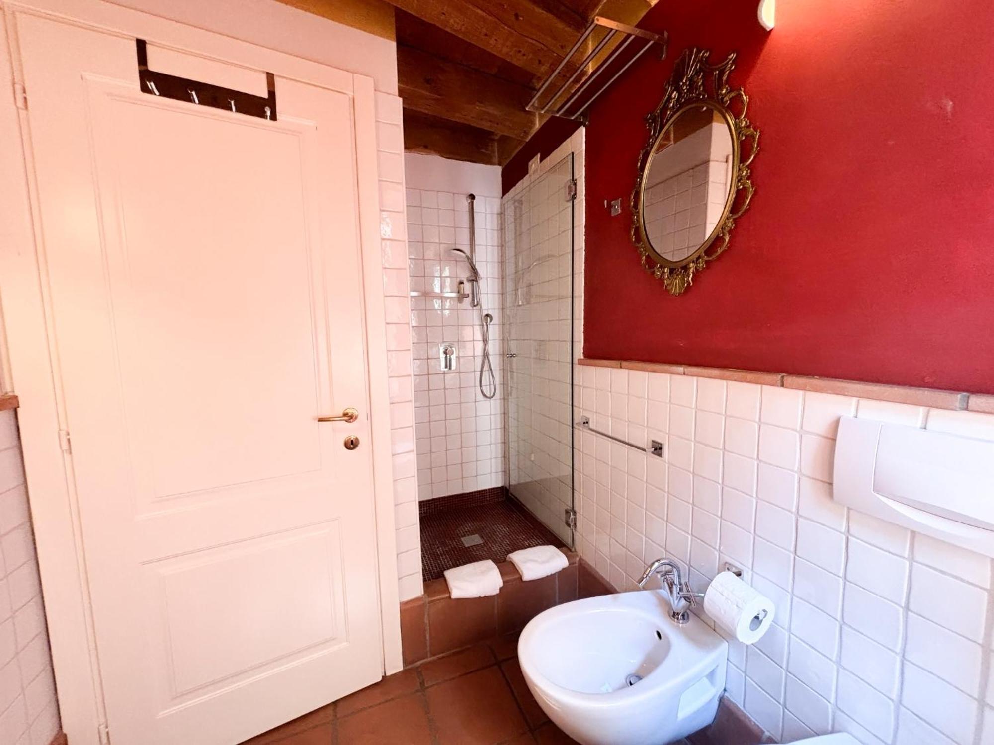 Ca' Vendramin - Letters To Juliet Apartment เวโรนา ภายนอก รูปภาพ